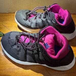 columbia puffy hiking shoes!